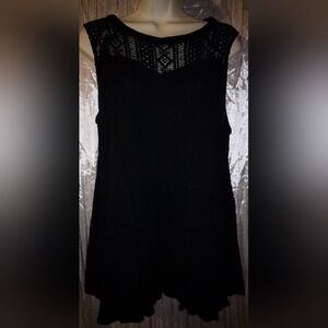 Maurices Ladies Black Sleeveless Top Size XL